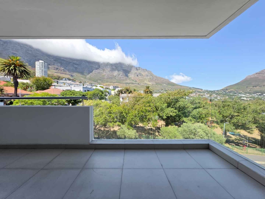2 Bedroom Property for Sale in Vredehoek Western Cape